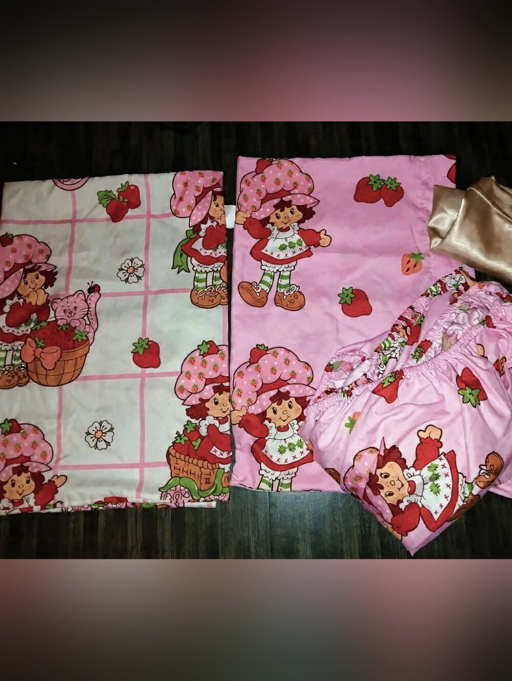 Strawberry Shortcake Fitted Sheet Set- Twin